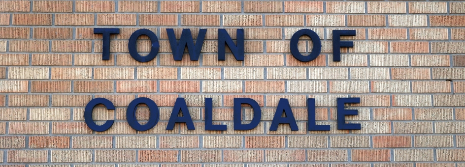 Town of Coaldale building sign