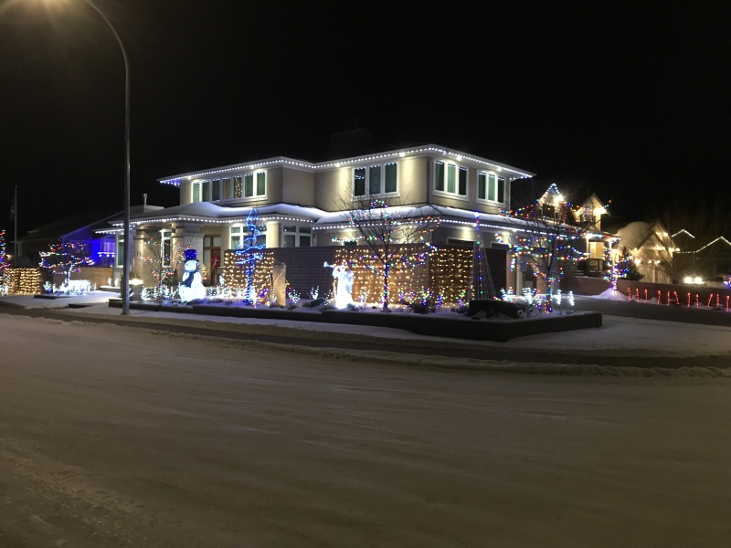 Winner - Country Christmas Best Decorated Home